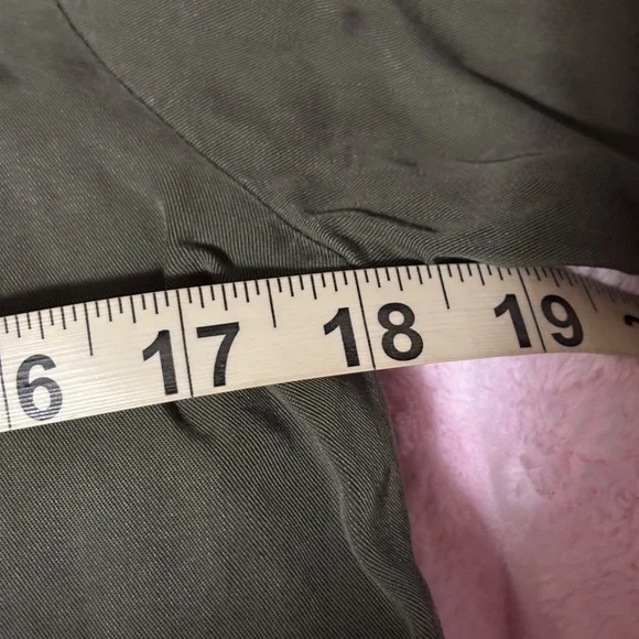 Dex Women's Utility Jacket in Olive medium - Picture 9 of 11